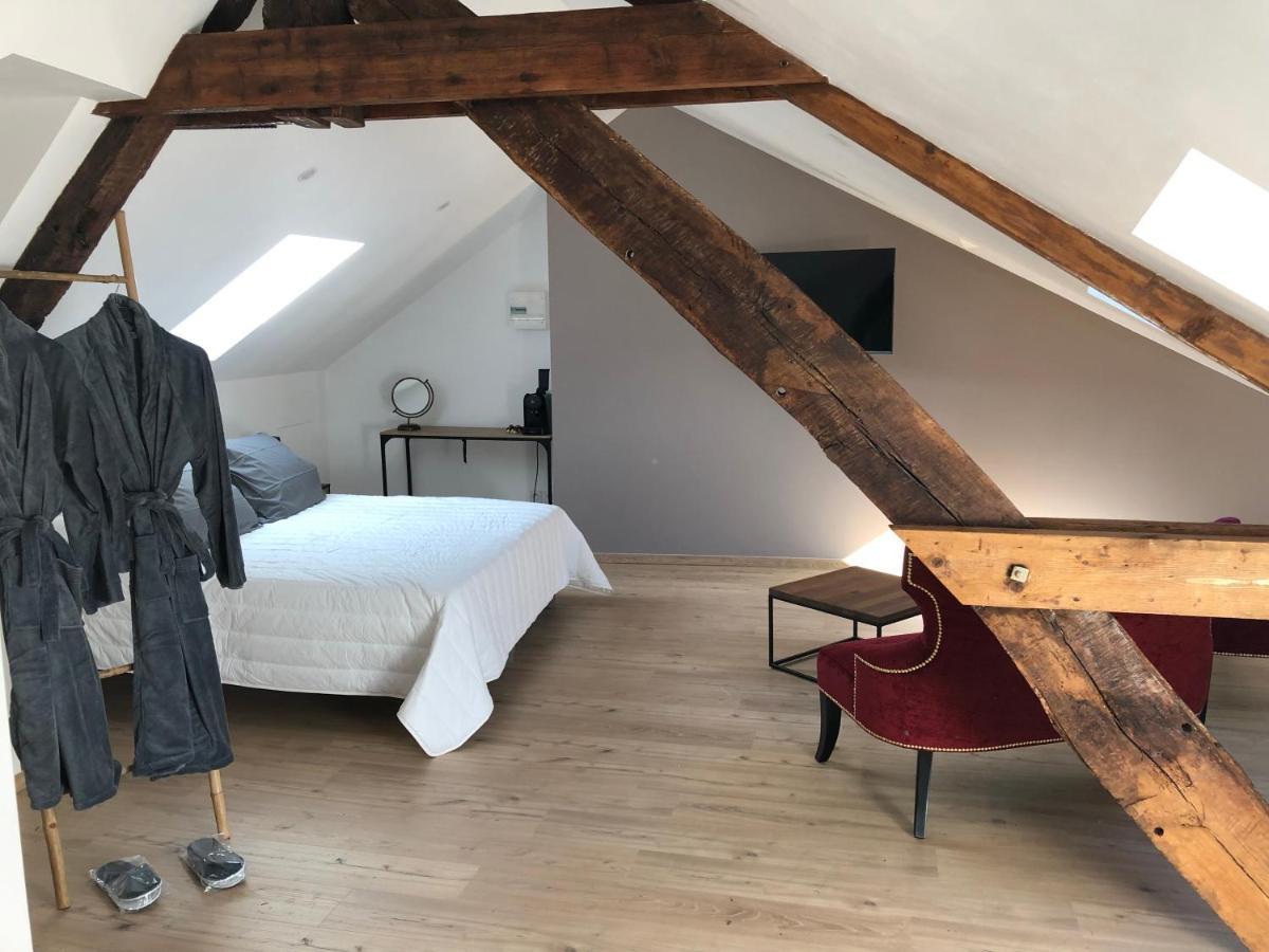 Hotel Les 3 P'Tites Pom'S Alençon Esterno foto