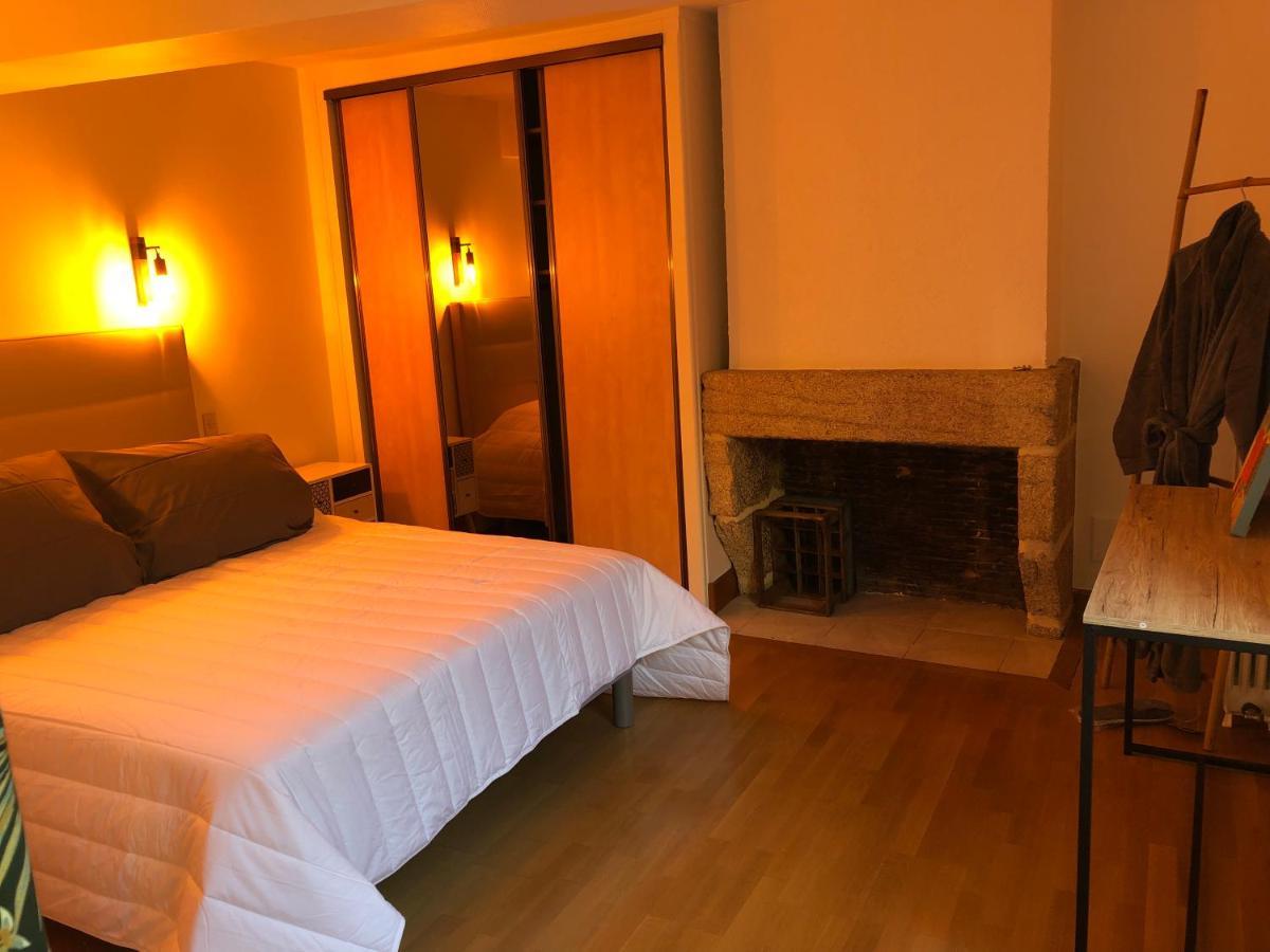 Hotel Les 3 P'Tites Pom'S Alençon Esterno foto